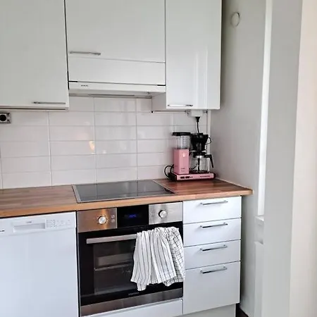 Puotilan Idylli Meren Laehellae شقة