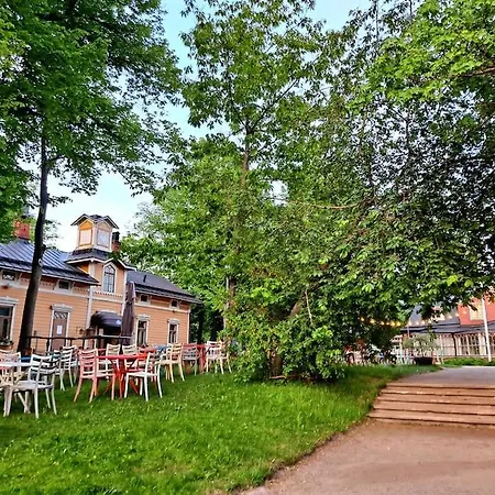 Puotilan Idylli Meren Laehellae * Helsinki
